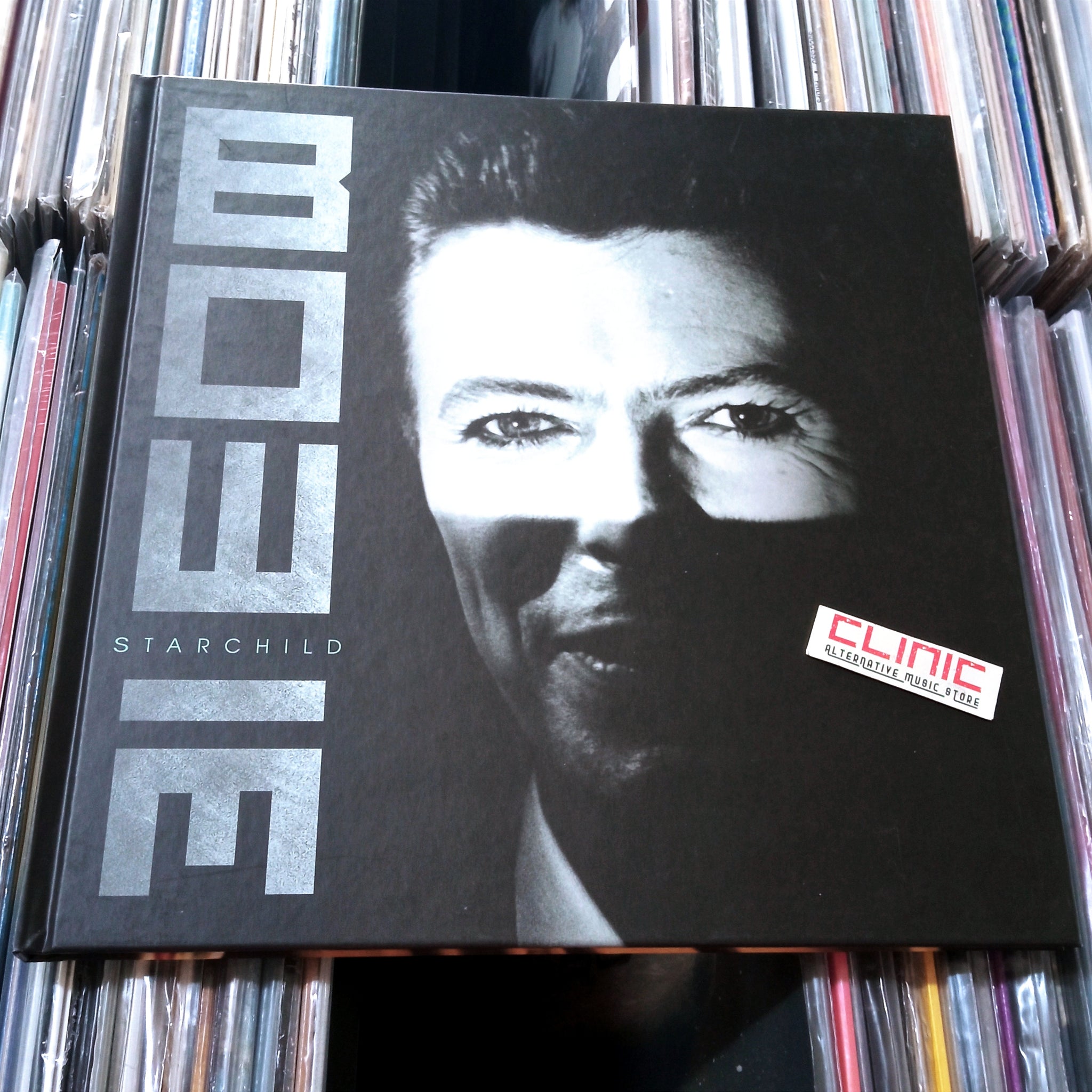 LIBRO - DAVID BOWIE - STARCHILD